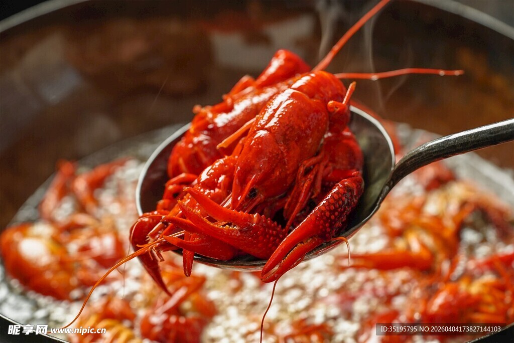 鲜香小龙虾美味正出锅