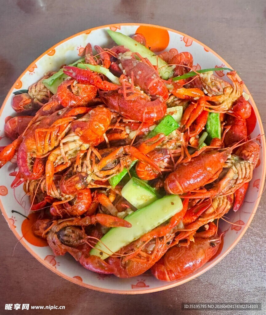 美味香辣小龙虾