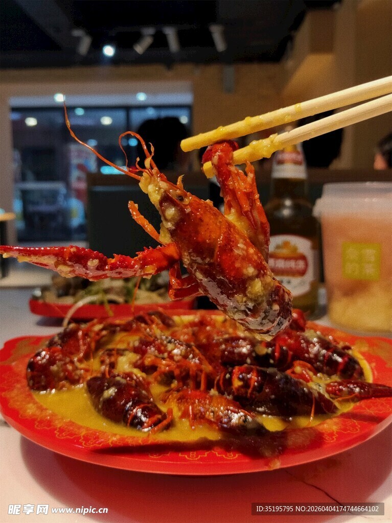 香辣诱人的美味麻辣小龙虾