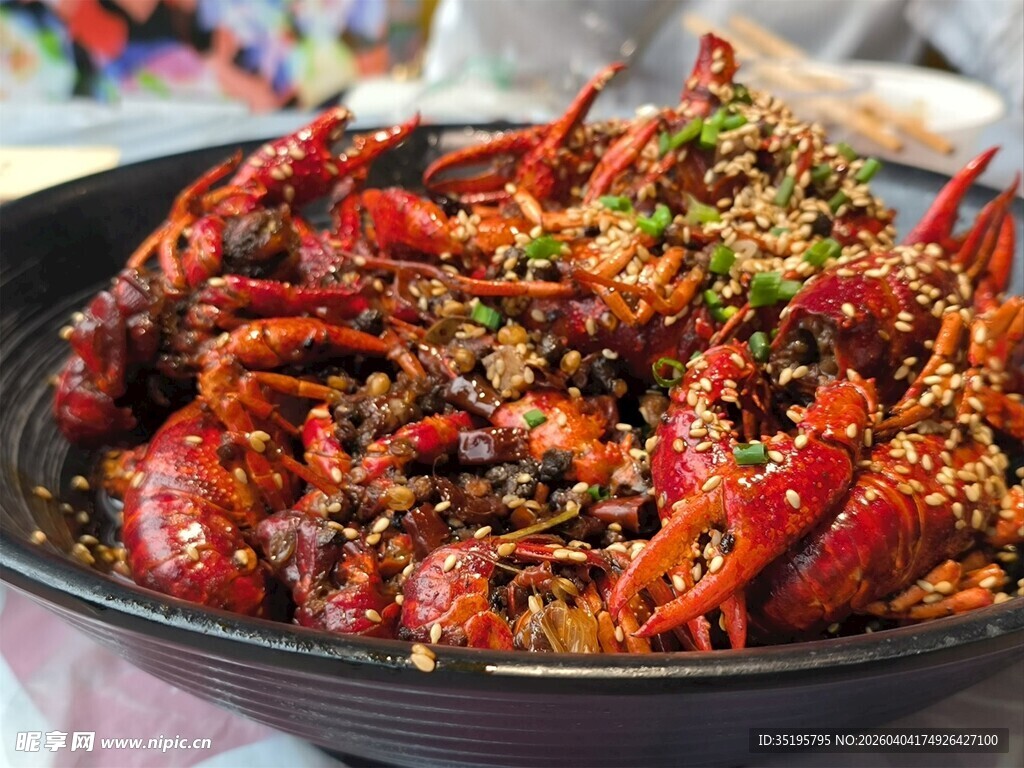 香辣美味小龙虾大盆装