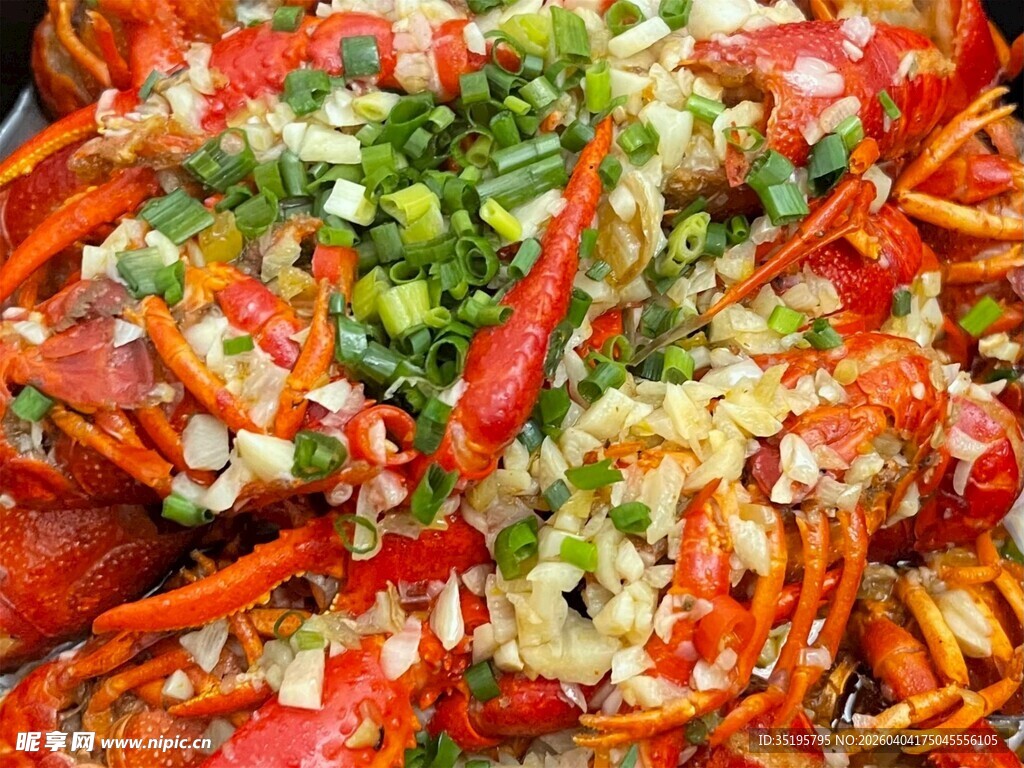 美味诱人的多彩小龙虾