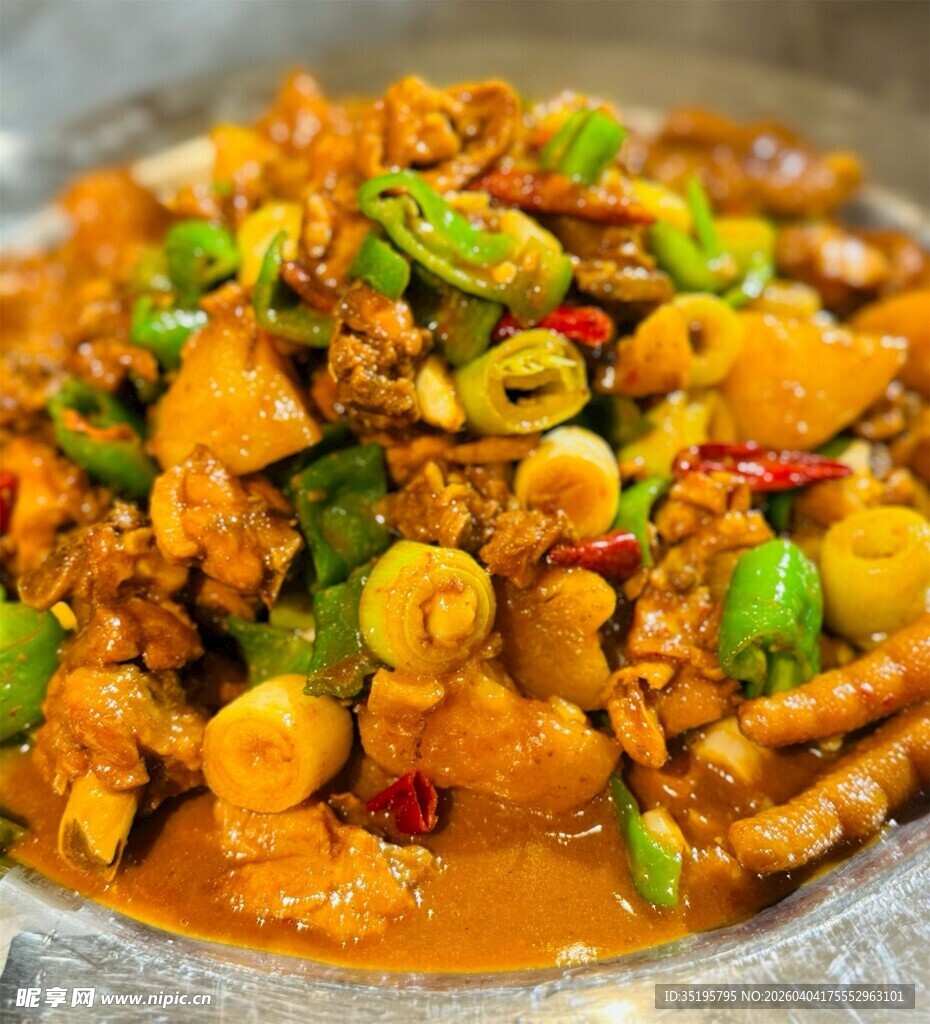 美味香辣炒鸡块