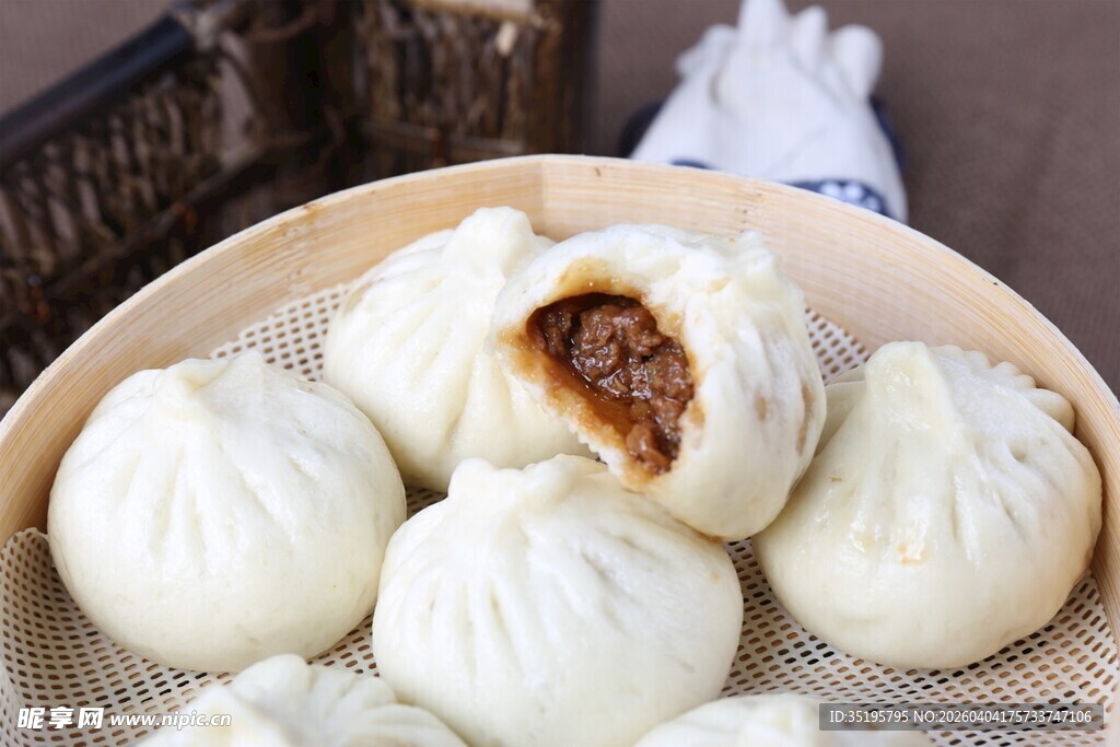 美味小笼包一口尝鲜香