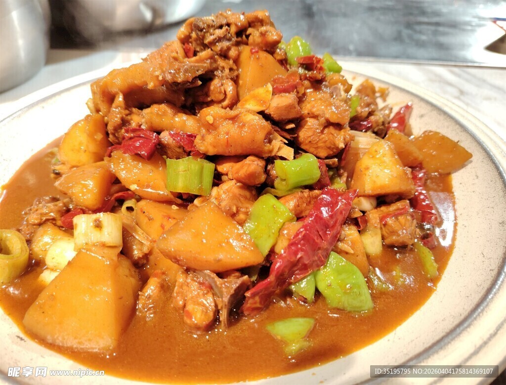 美味香辣鸡块与配菜搭配