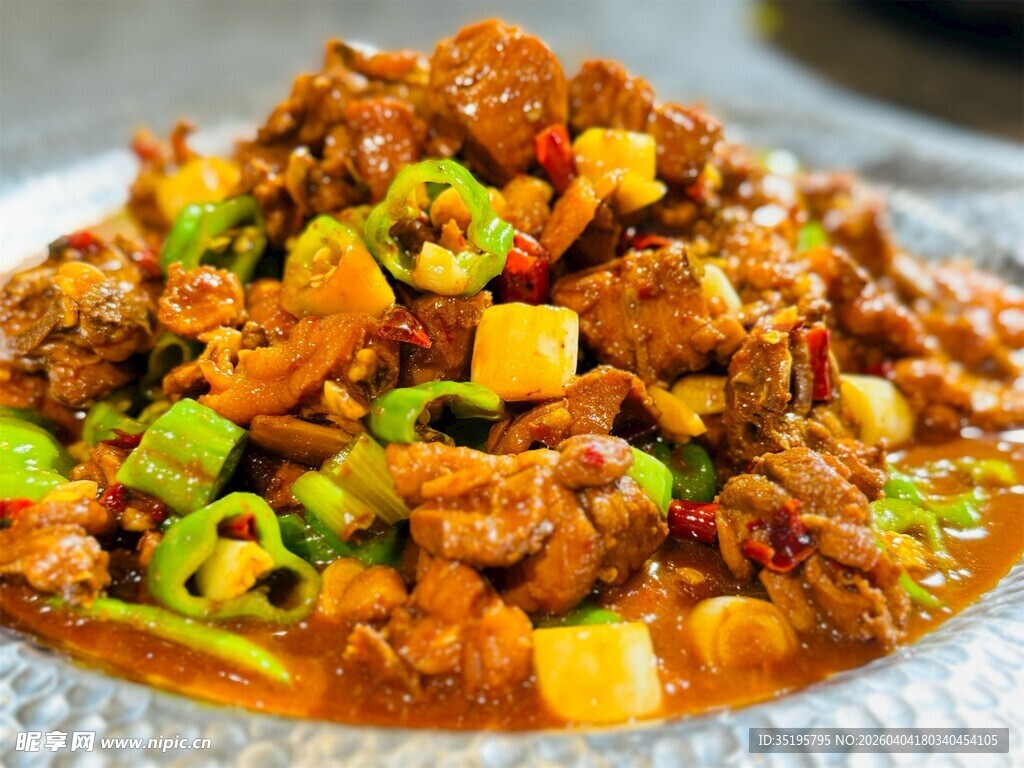 美味香辣炒肉块