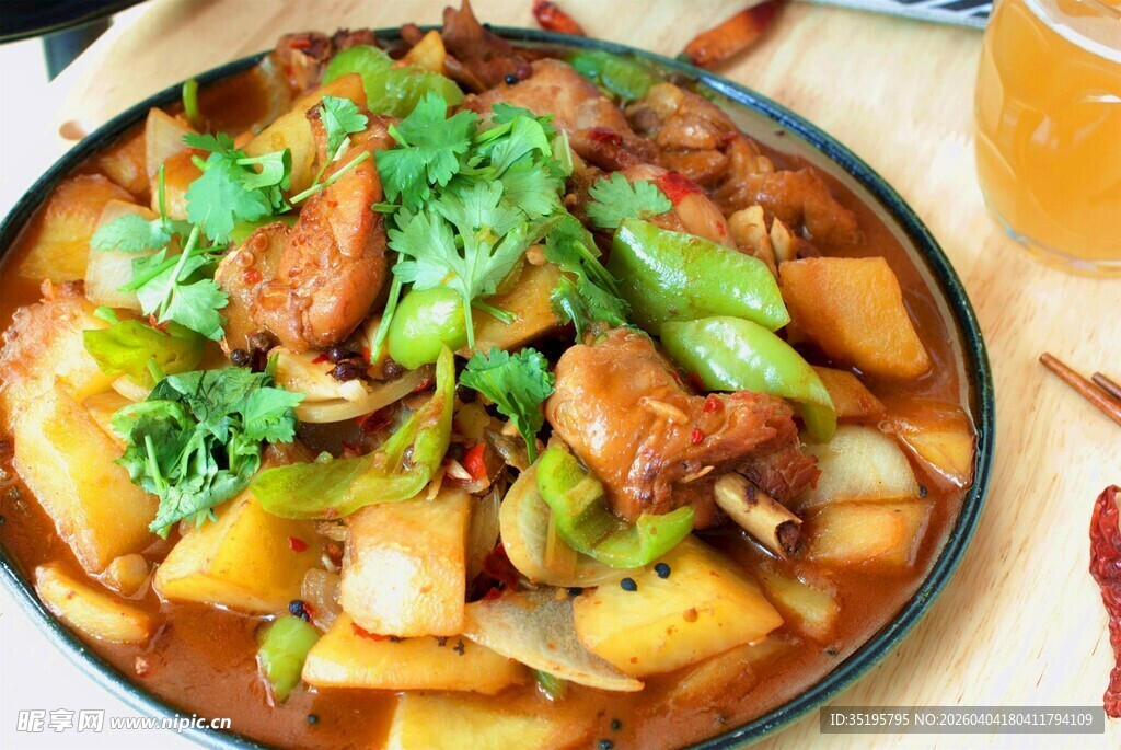 美味土豆炖鸡块
