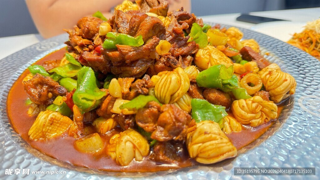 美味青椒炒鸡块