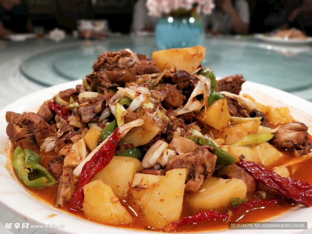 香辣土豆烧排骨