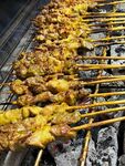 炭火上的美味烤肉串