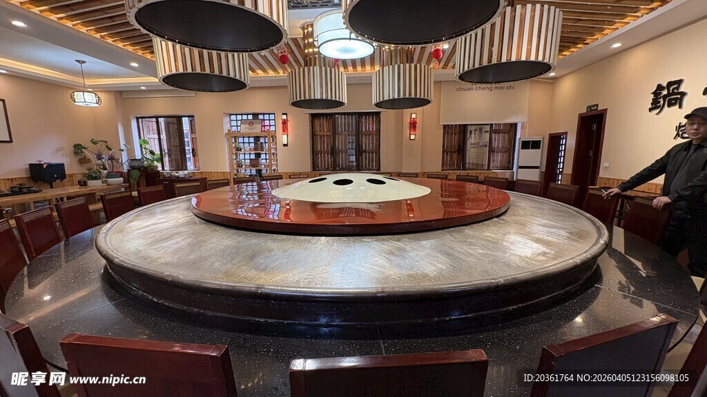 中式餐厅大圆桌