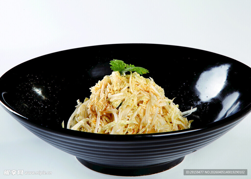 黑碗盛的美味炒饭