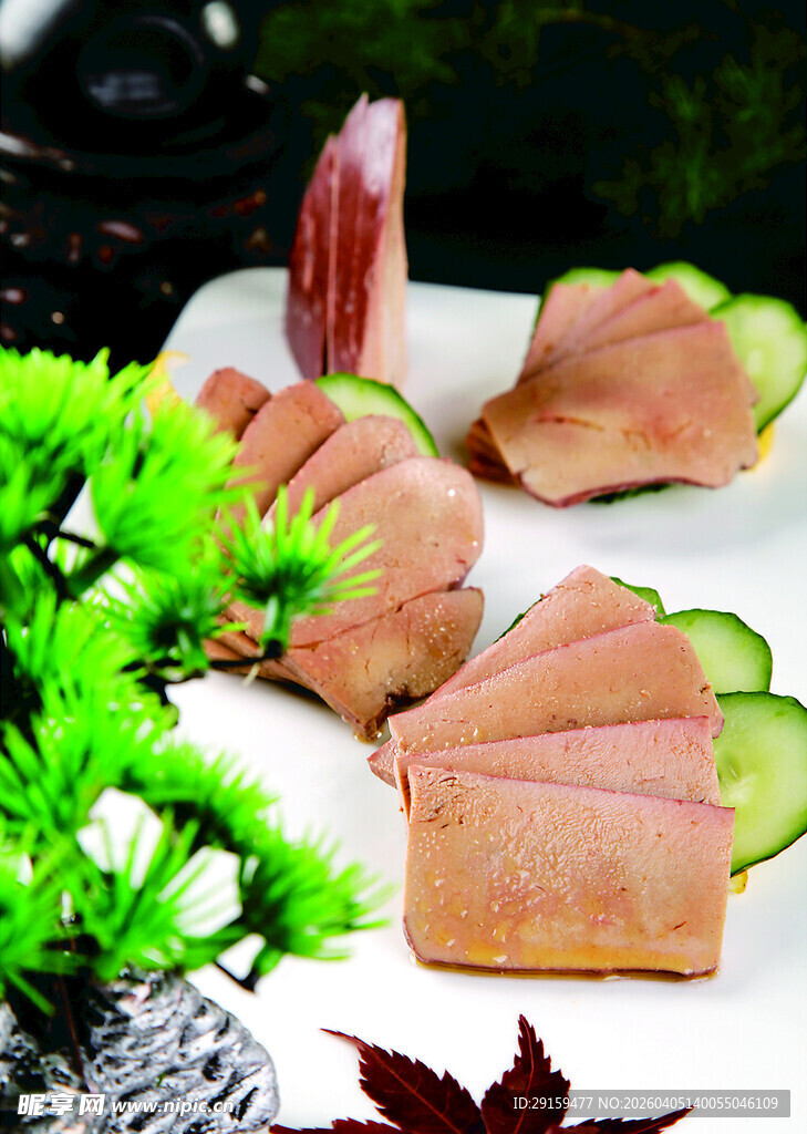 美味卤味猪耳摆盘