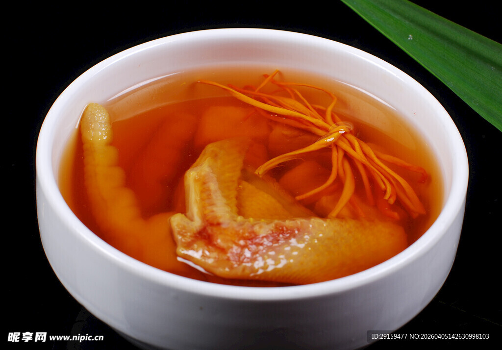 虫草花炖鸡汤