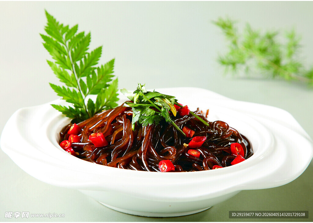 香辣爽口凉拌木耳