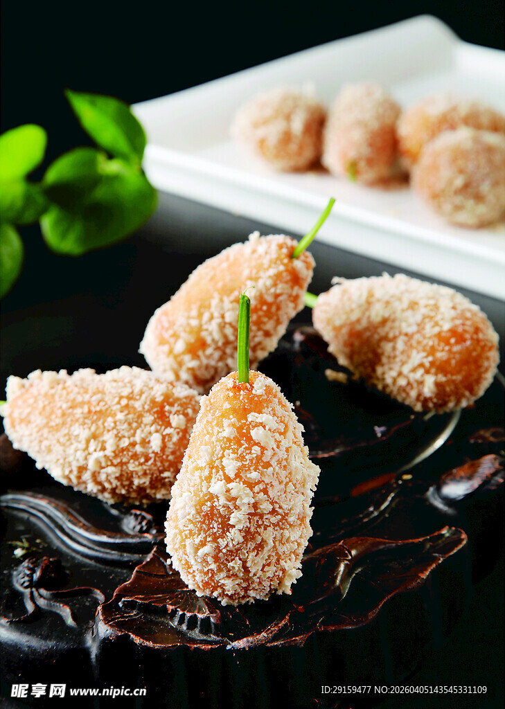 芝麻炸物美食诱人呈现