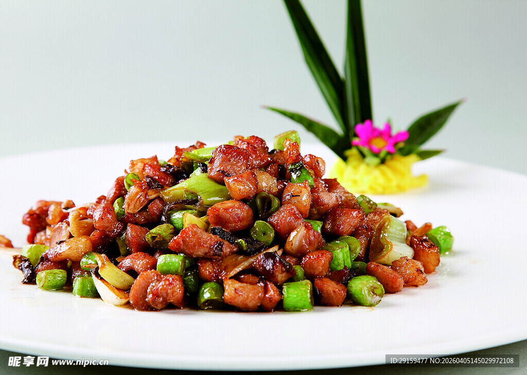 美味青椒炒肉丁