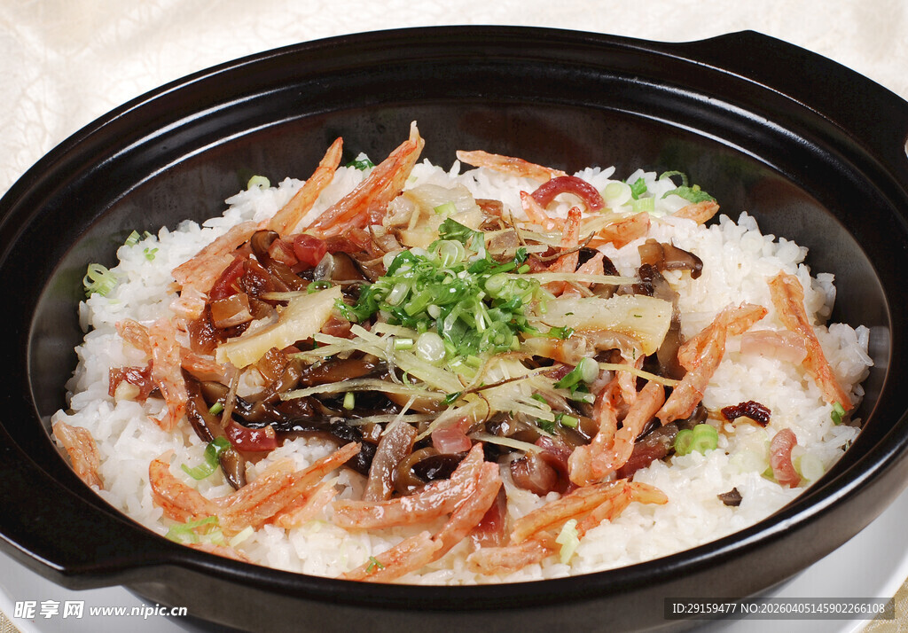 美味海鲜煲仔饭