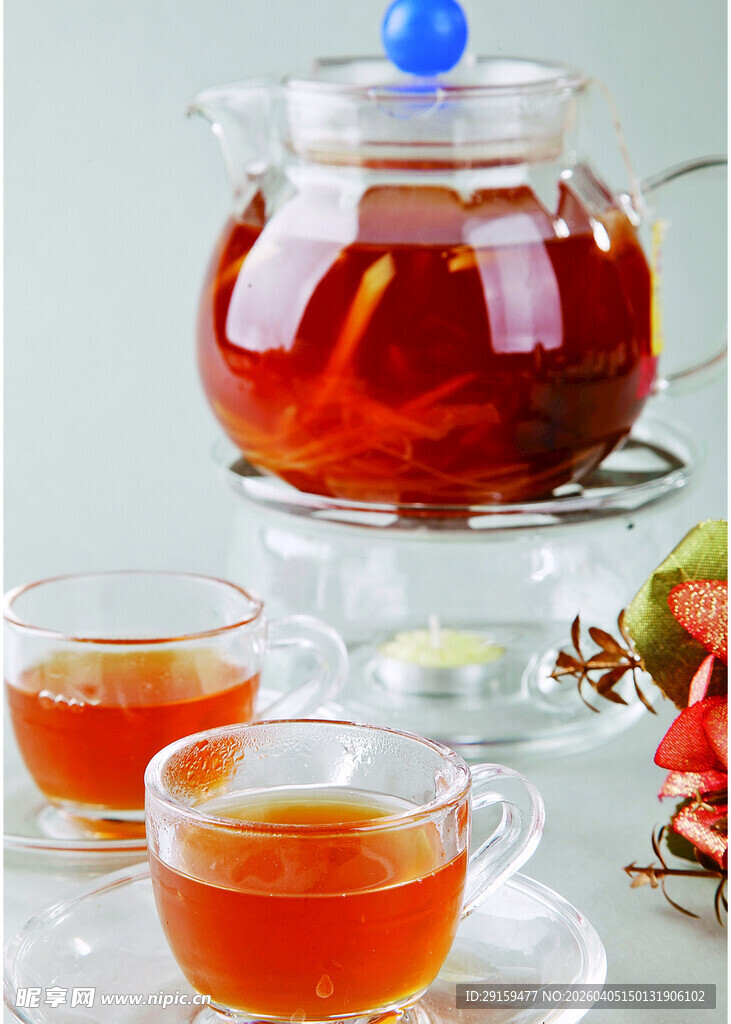 玻璃茶具中的美味红茶
