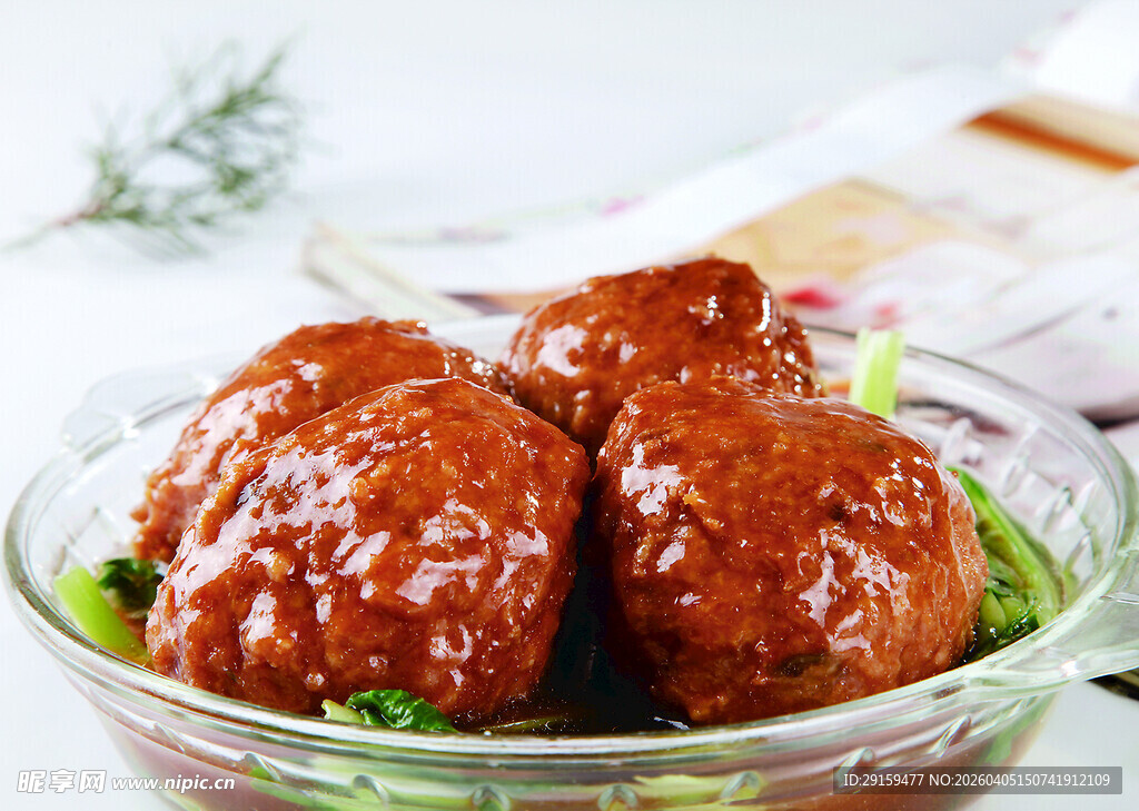 美味红烧狮子头