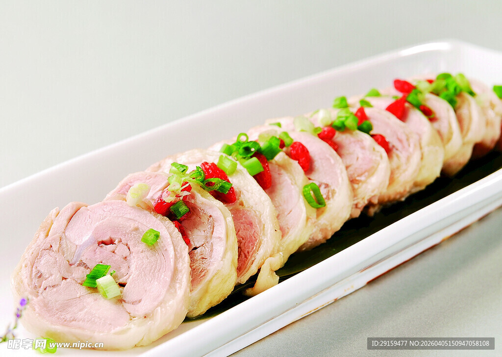 美味葱香卤猪耳