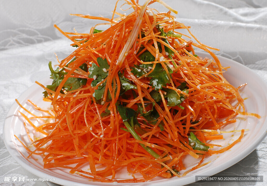 凉拌胡萝卜丝