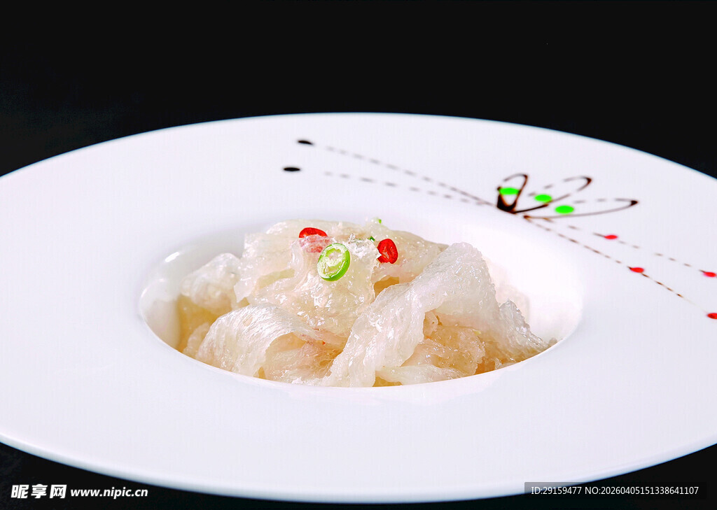 精致白玉萝卜雕花菜品