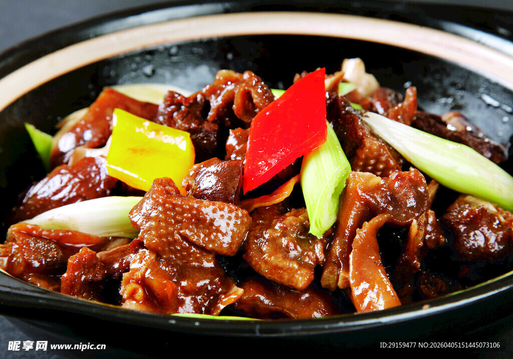 美味红烧牛杂煲