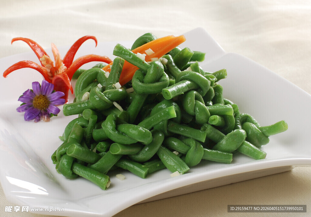 清炒四季豆摆盘精致
