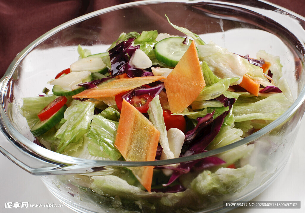 新鲜蔬菜沙拉