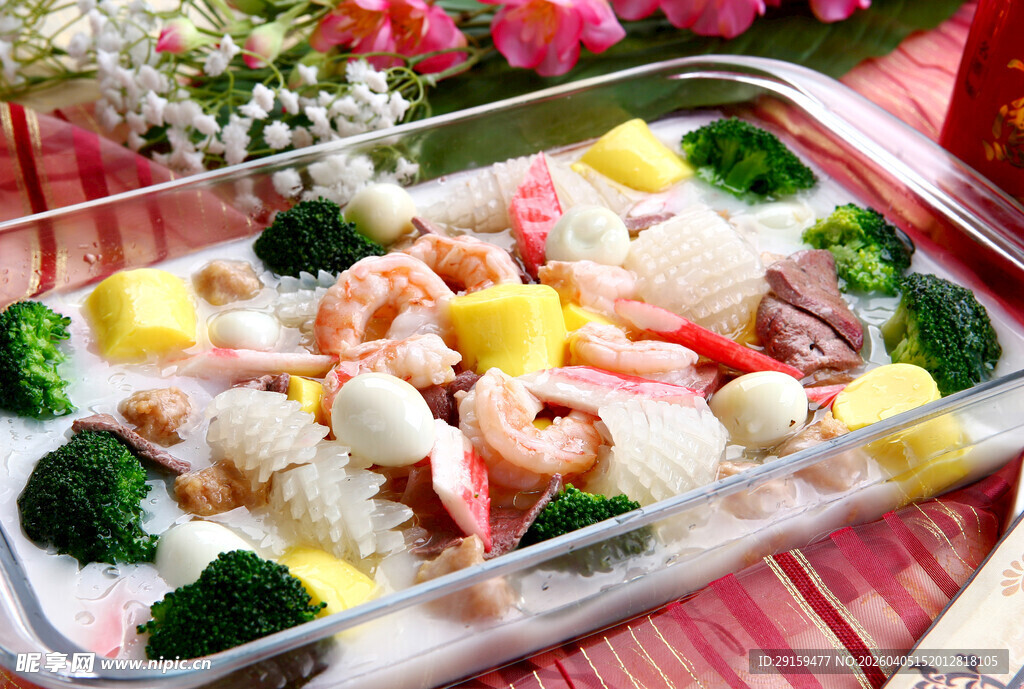海鲜蔬菜拼盘美食