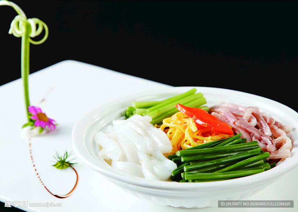 美味蔬菜拌米粉