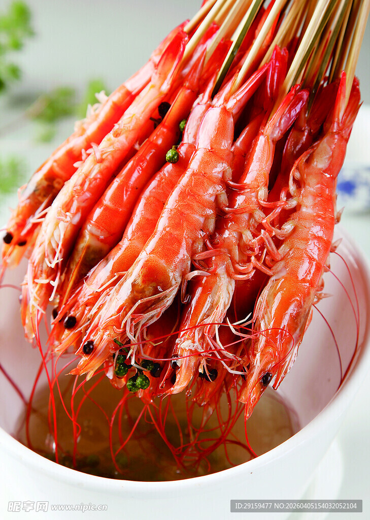 串串鲜虾色泽诱人