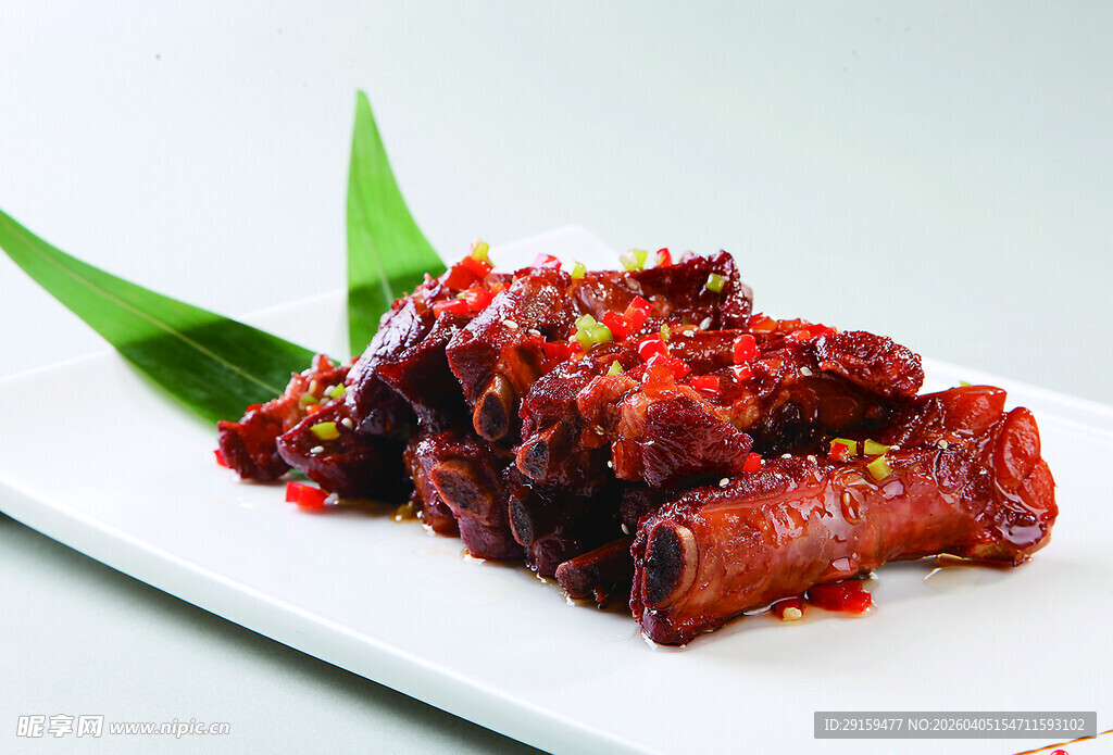 香辣诱人的美味卤牛肉