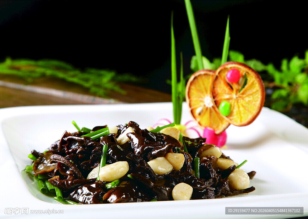 蒜香木耳坚果精致小菜