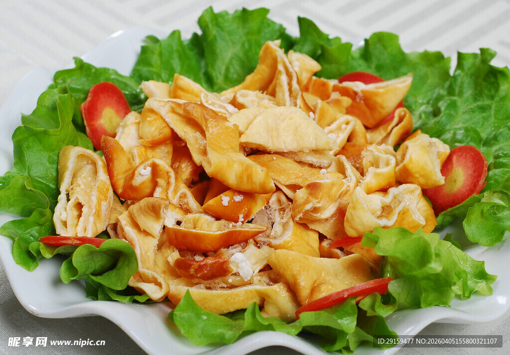 凉拌鸡肉蔬菜沙拉