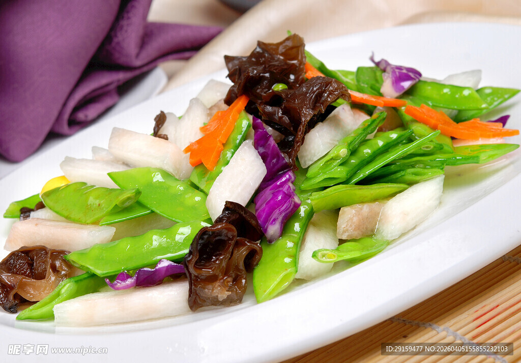 清爽蔬菜木耳拼盘