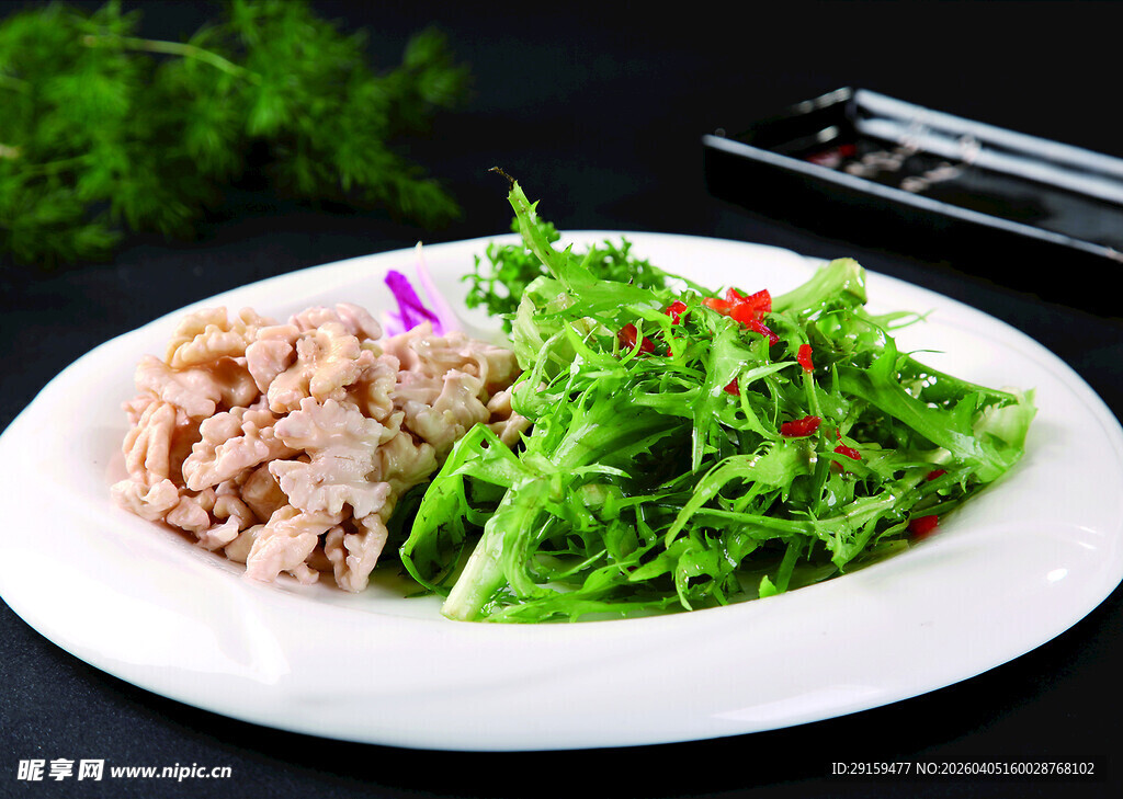凉拌猪肉配苦菊