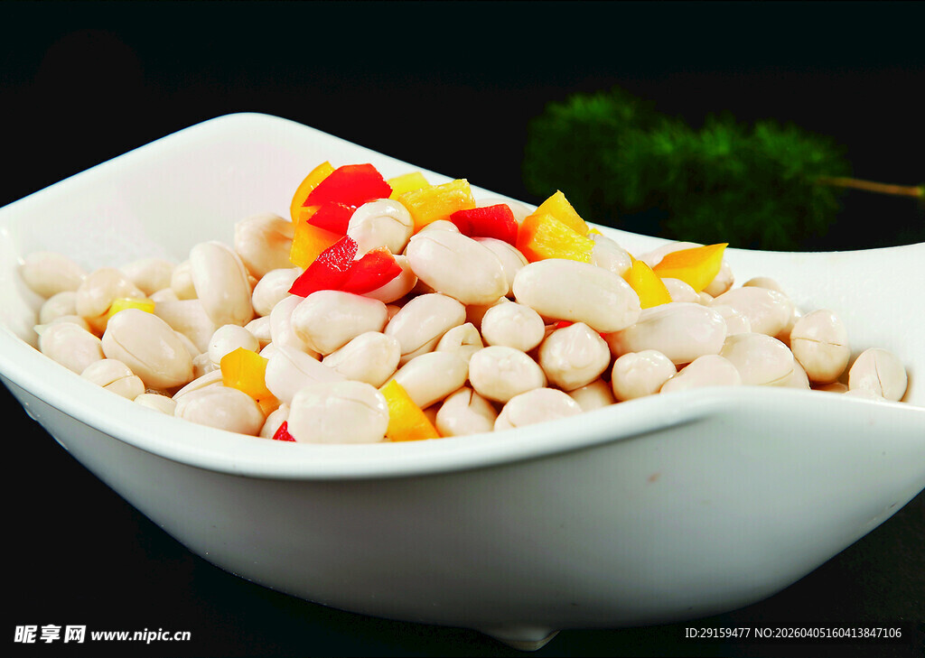 碗中多彩玉米粒