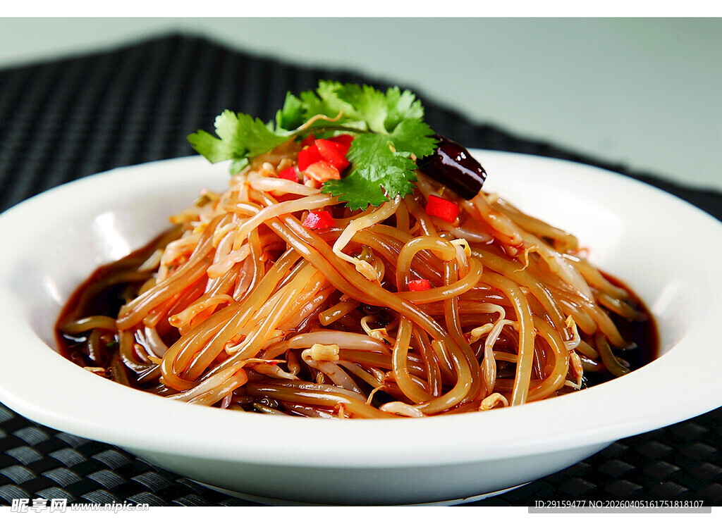 香辣美味凉拌粉丝