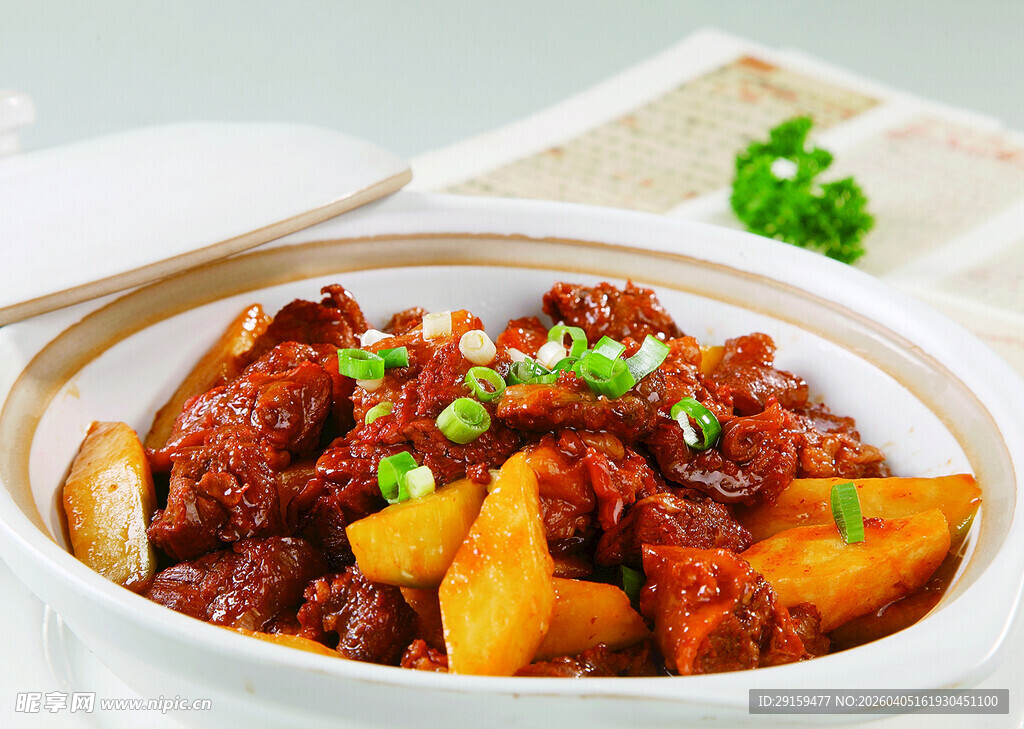 土豆烧排骨