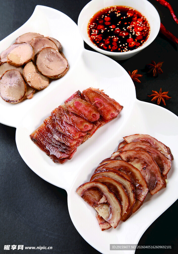 美味卤味拼盘展示