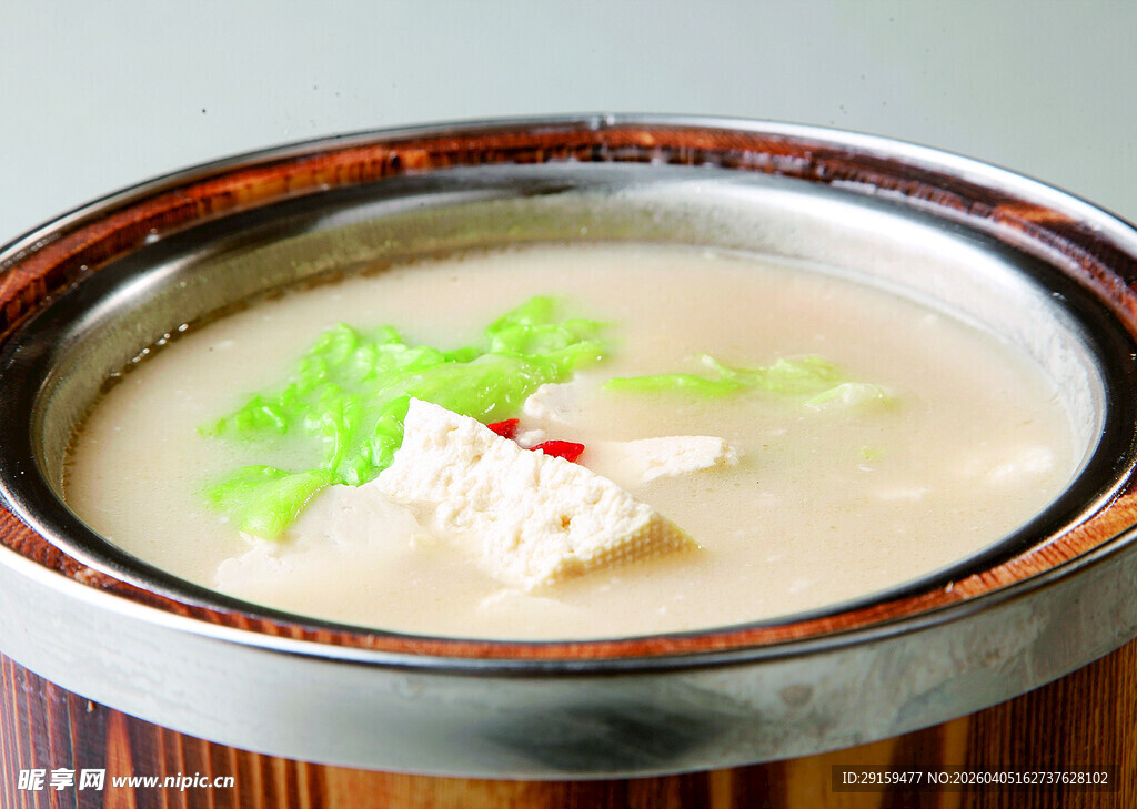 鲜香豆腐白菜汤