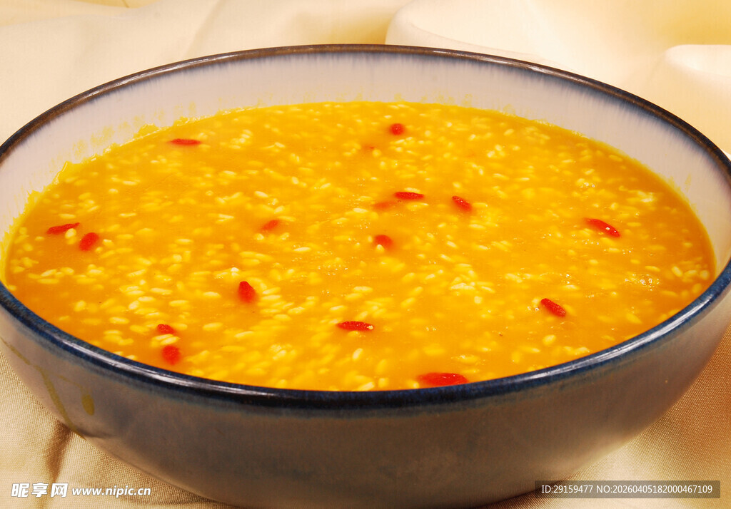 一碗美味南瓜小米粥