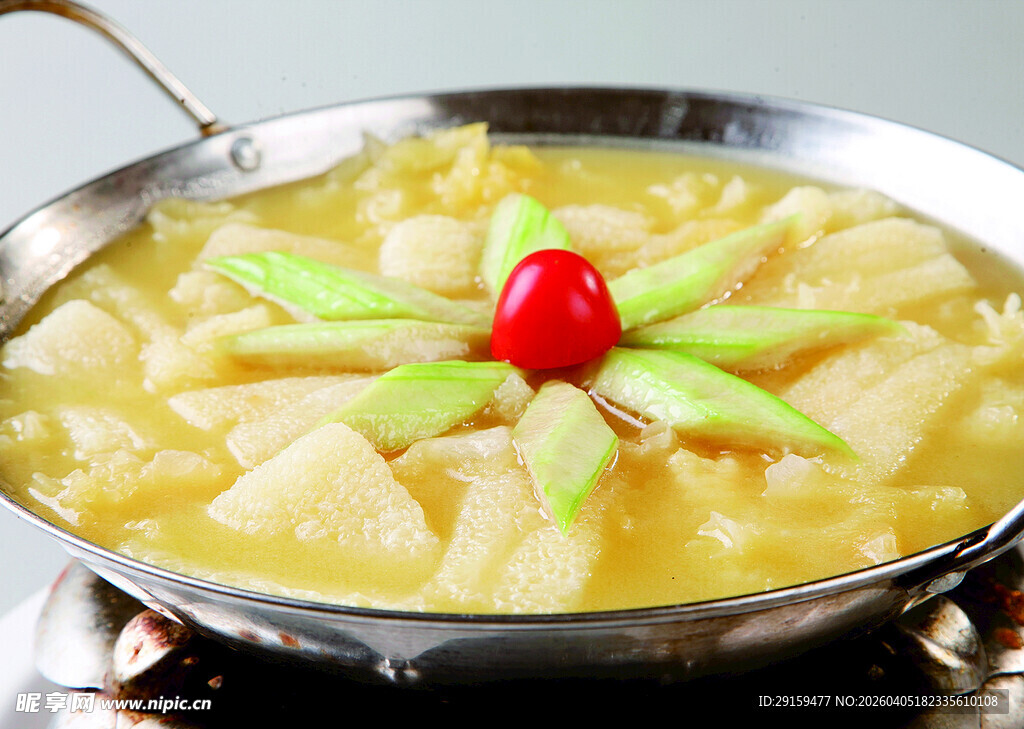 黄焖菜肴配鲜蔬