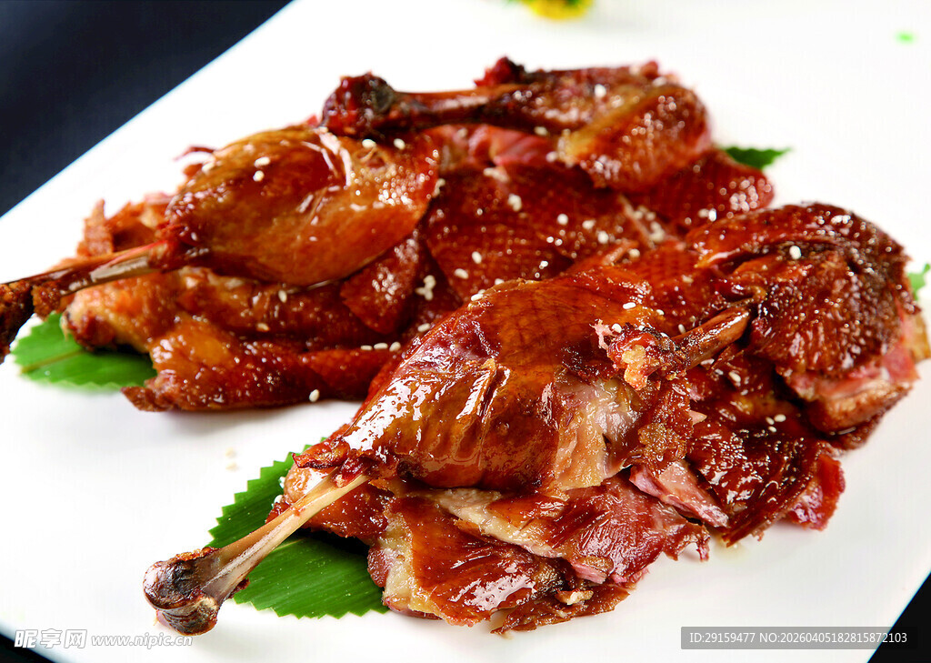 美味酱卤鸭腿
