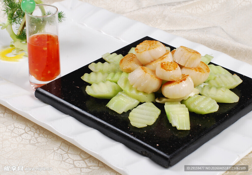 黄瓜配鲜贝