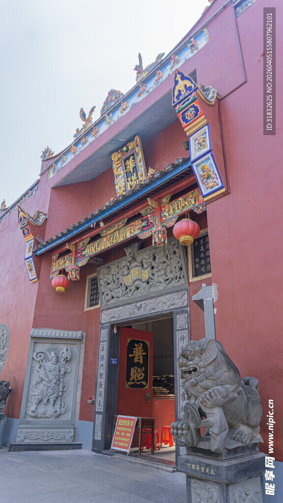 中式古建庙宇大门