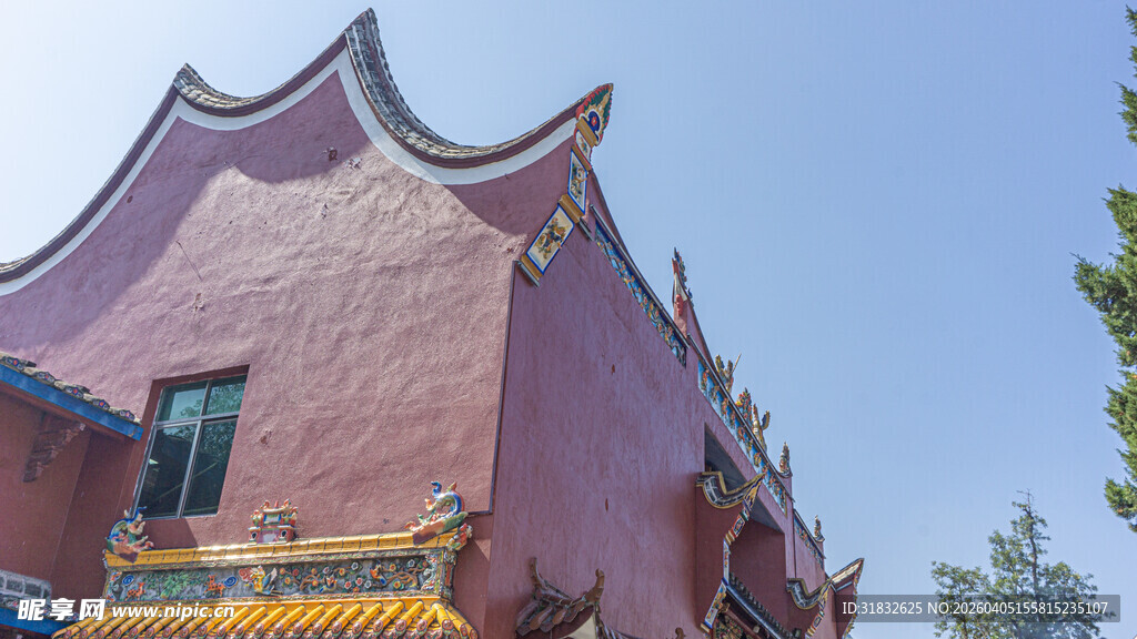 中式古建筑屋顶特写