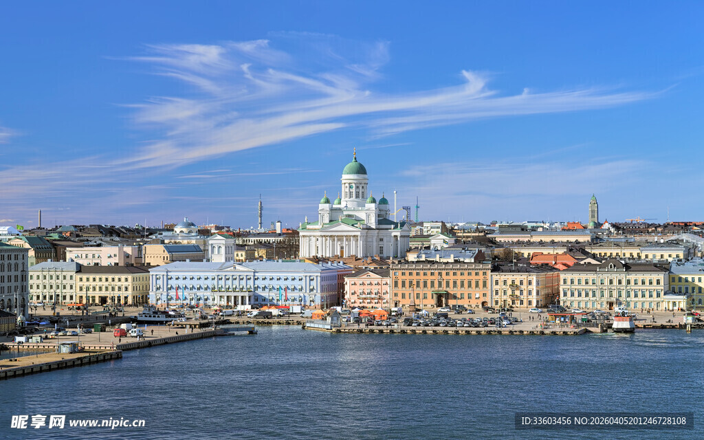 赫尔辛基港口城市风光