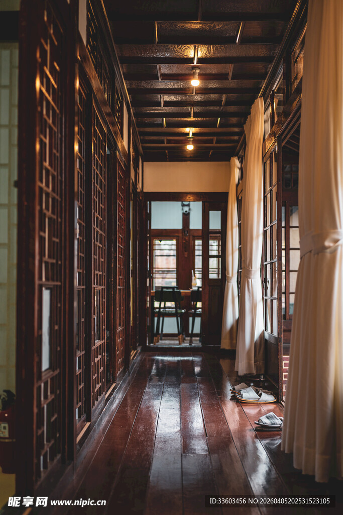 中式古雅书房内景